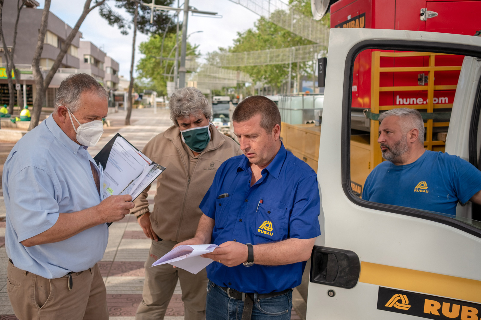 Organitzant operacions · Brigada Municipal-Rubau · Avinguda de S’Agaró · Platja d’Aro - Lluís Català