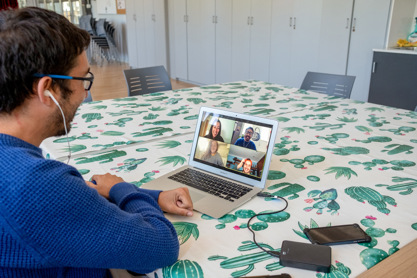 Somriures virtuals · Espai Jove · Platja d’Aro - Lluís Català