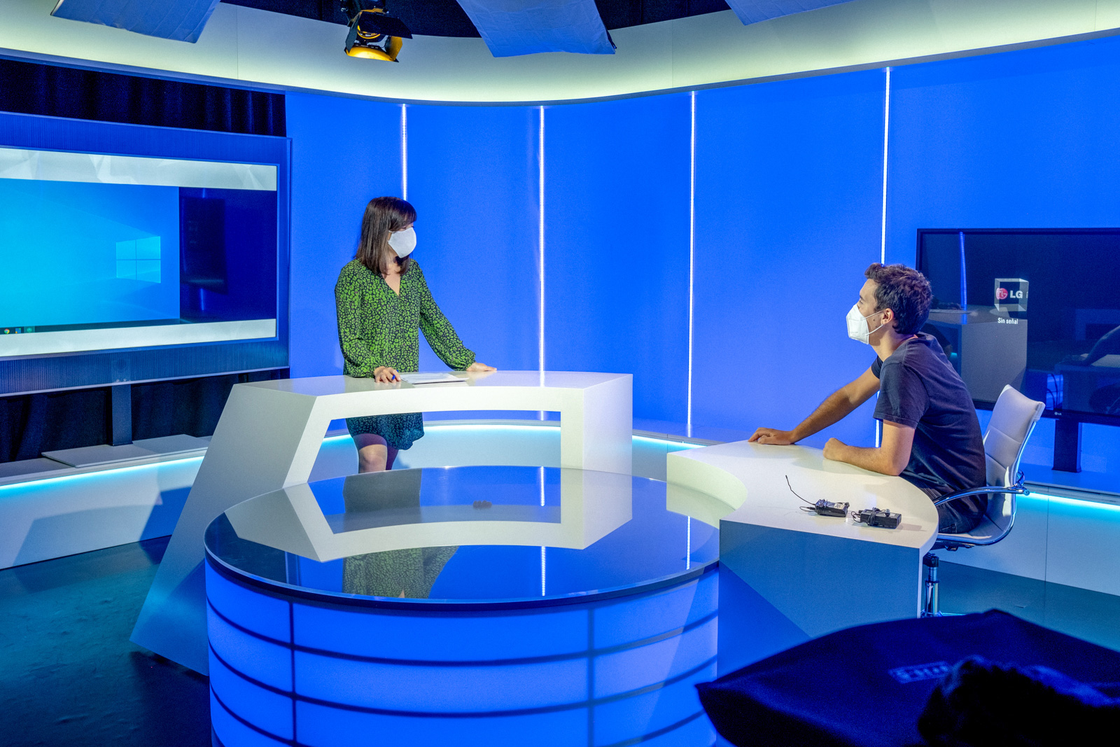 Una finestra al món · Televisió Costa Brava · S’Agaró - Lluís Català