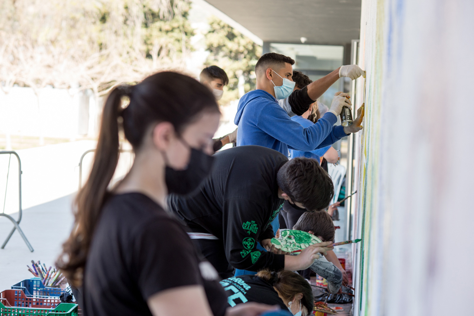 Entre totes i tots · Elaboració d’un mural col·lectiu amb l’artista Joan Turu, hivern de 2021 · Institut Ridaura · Castell d’Aro - Lluís Català